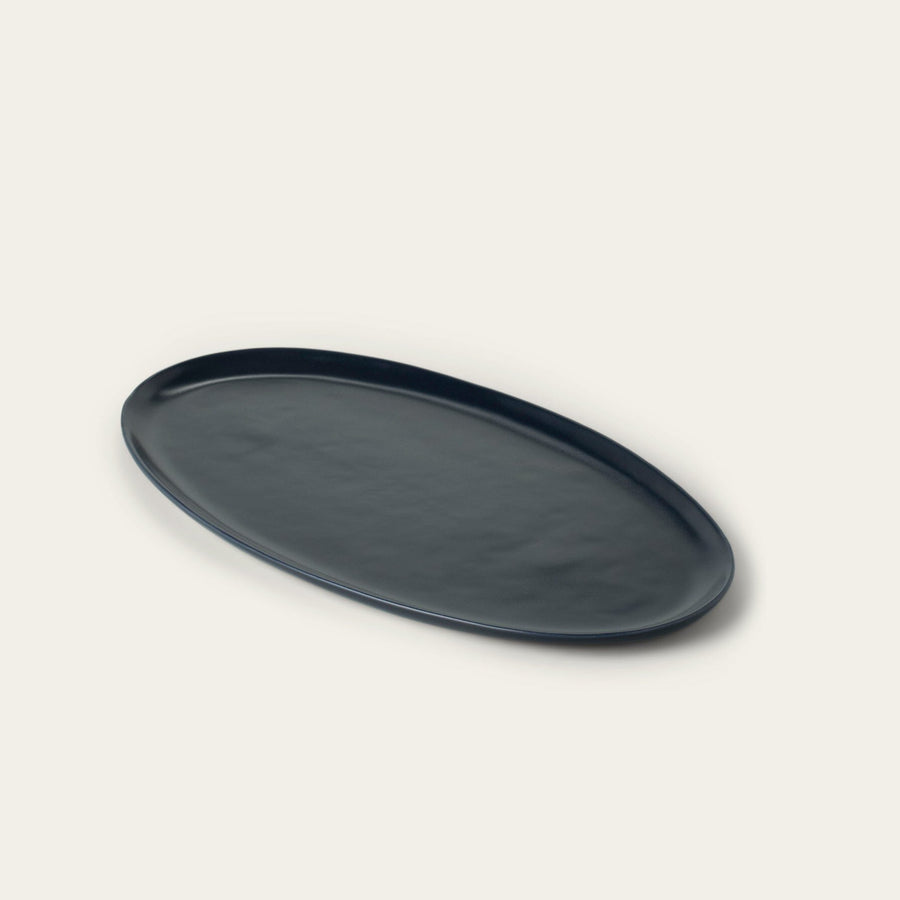 Oval serving platter dinnerware by Fable Home, featured in a midnightblue color finish. – #midnightblue